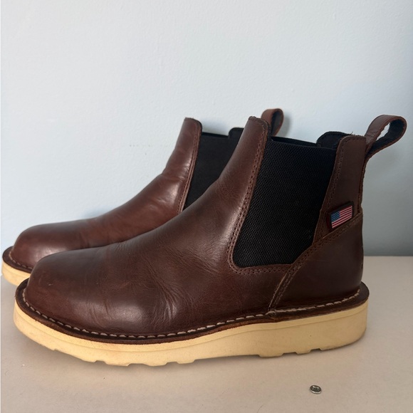 Women’s Danner Chelsea Boots - Picture 2 of 8